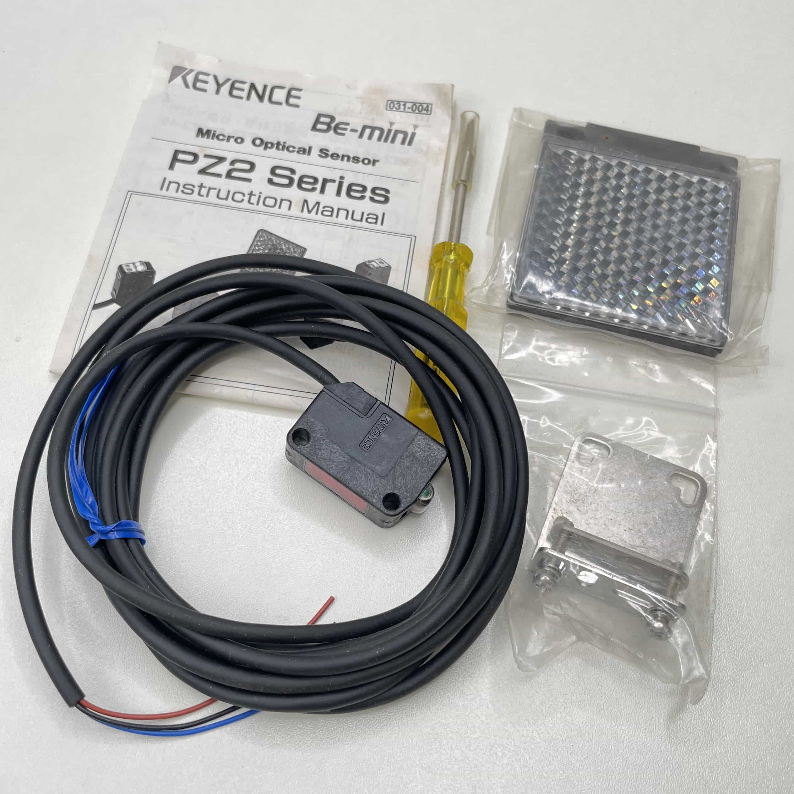 PZ2-62 アンプ内蔵光電センサ（回帰反射型） キーエンス | 中古FA機器
